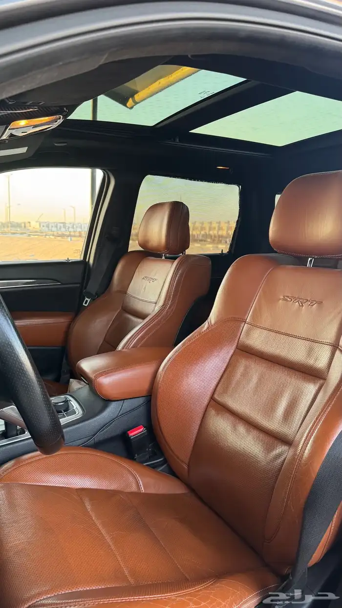 قراند شروكي srt 2015 4