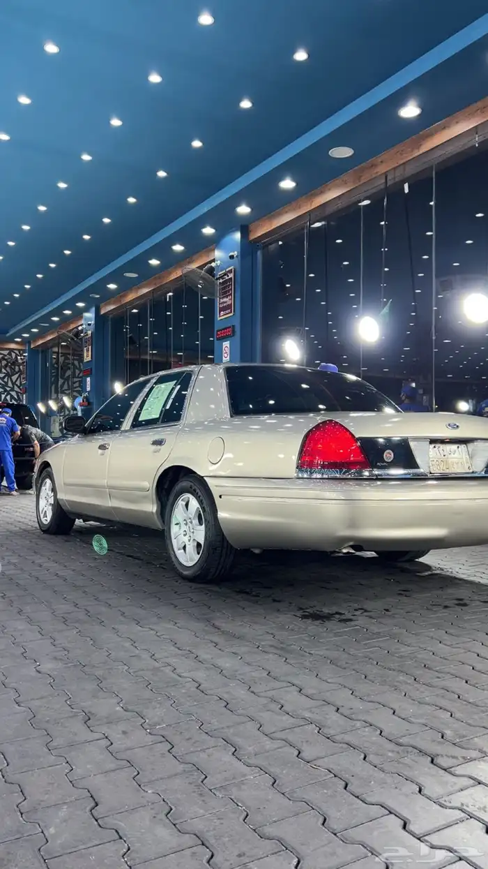 للبيع فورد فكتوريا 0