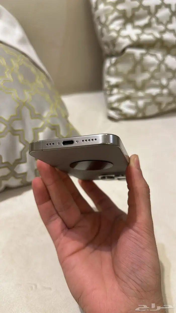 ايفون 15 برو للبيع عجل 2