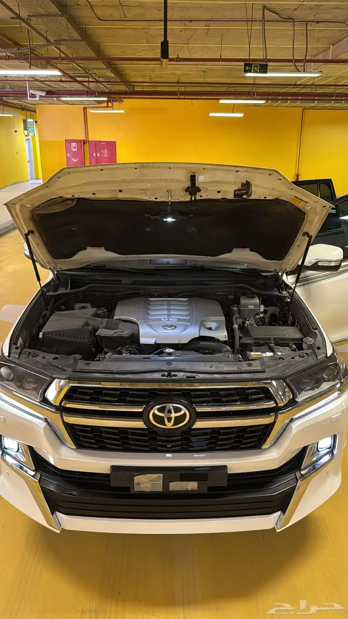 لاندكروزر vxr 2017 مكينه 5.7 22