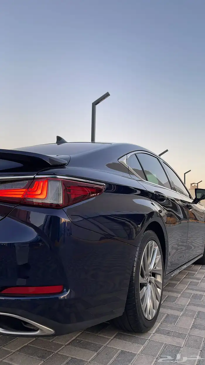 لكزس ES 350 CC 2019 8