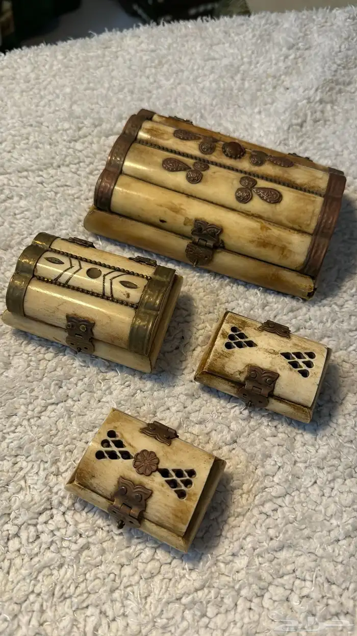 صناديق عاج قديمه شغل يدوي 0