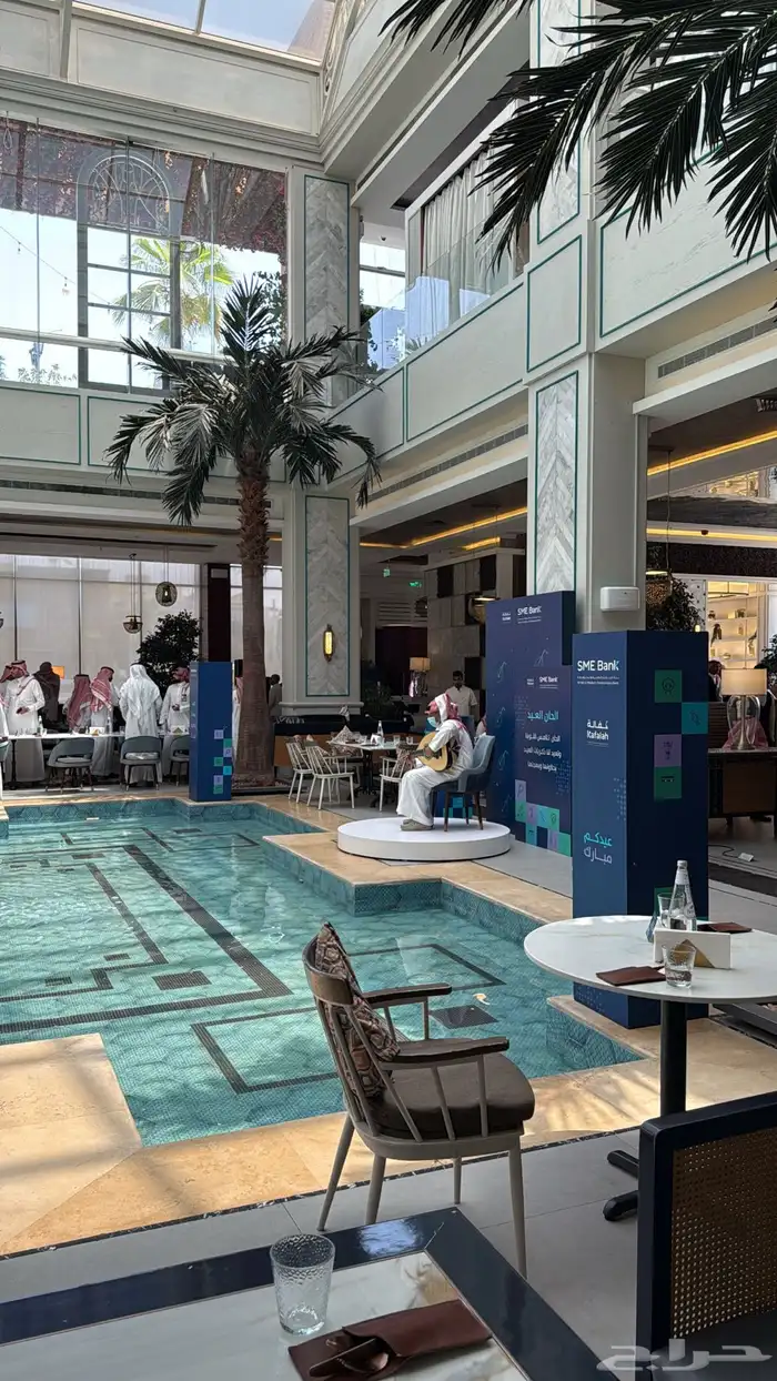 تنظيم المعارض والفعاليات   شاشات   إضاءات   مسارح 11