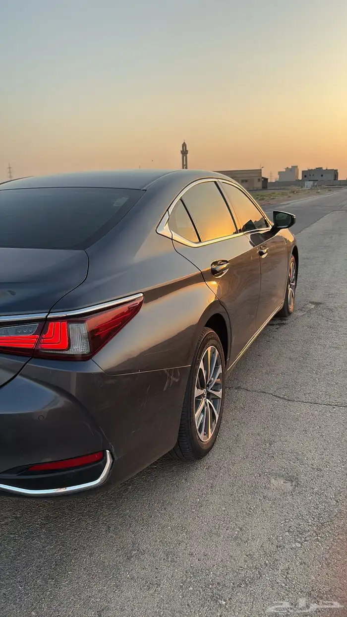 لكزس ES250 5