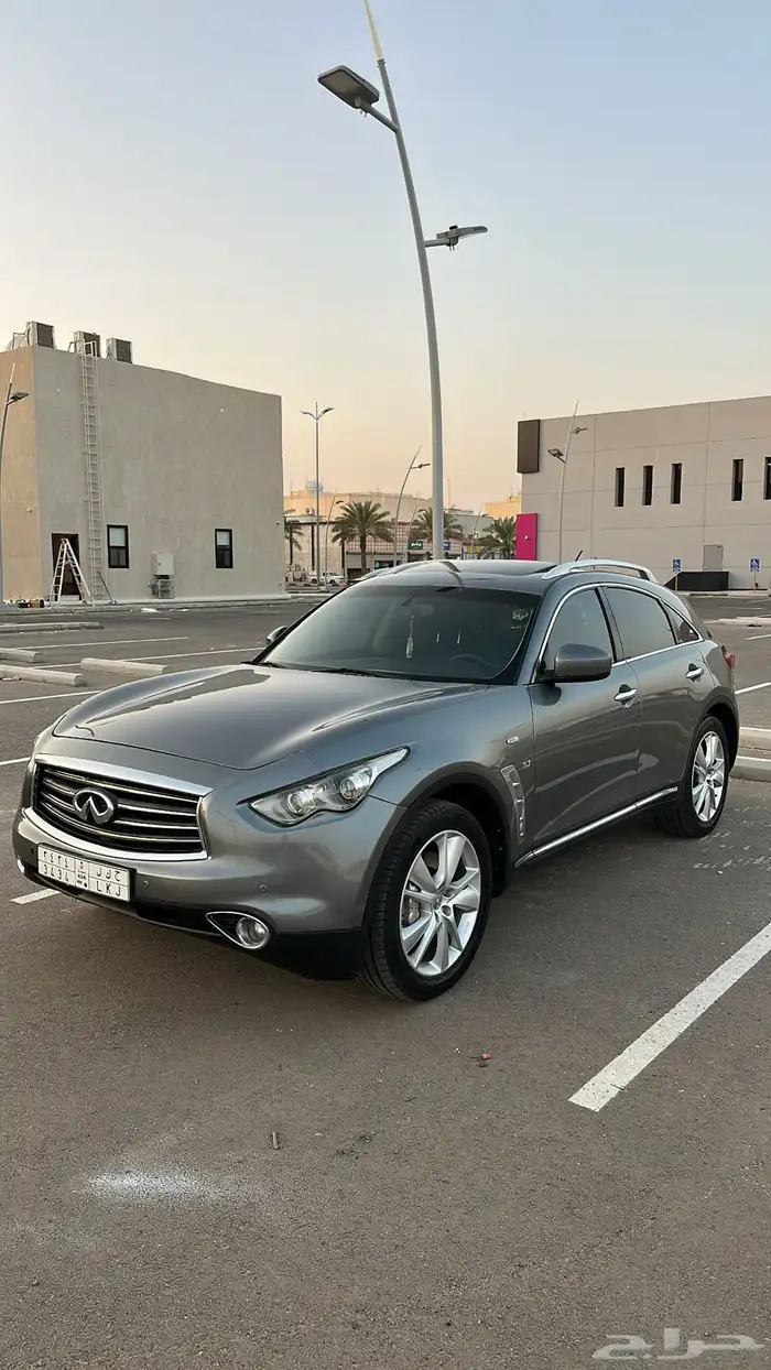 انفنيتي QX70 2014 28