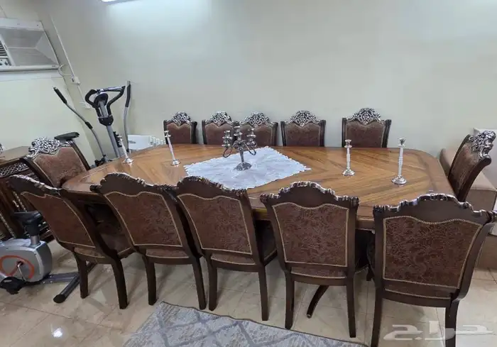 طاولة طعام 0
