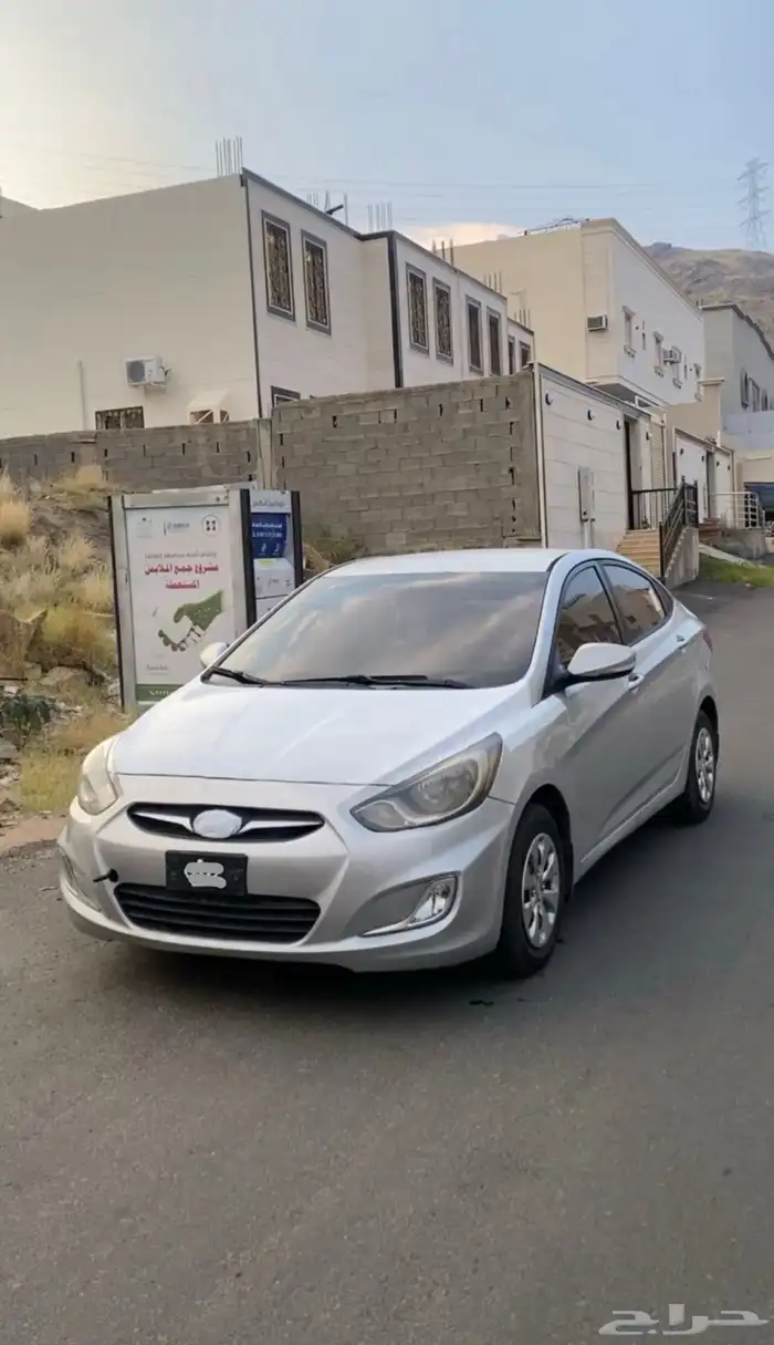 اكسنت 2012 1.6 فضي 3