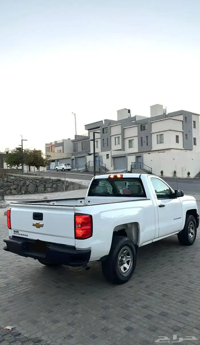 للبيع سلفرادو نظيف 2