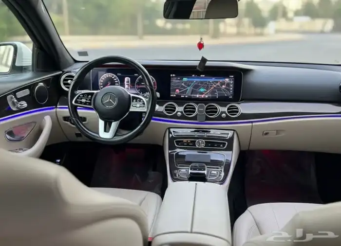 مرسيدس E300 موديل 2019 نظيفة شررط 10