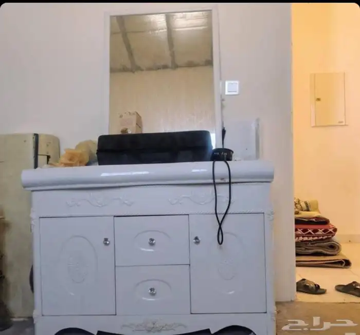 للبيع مغسله حوضين مع مراه 0