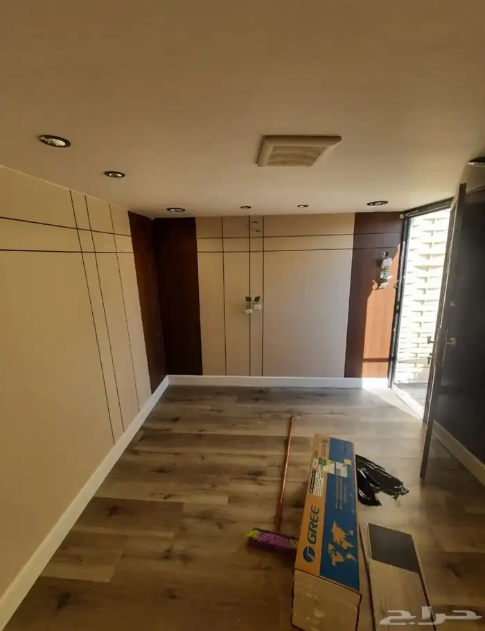 ديكورات  شيبورد خشب جبس فرش مكاتب بلاطات 17