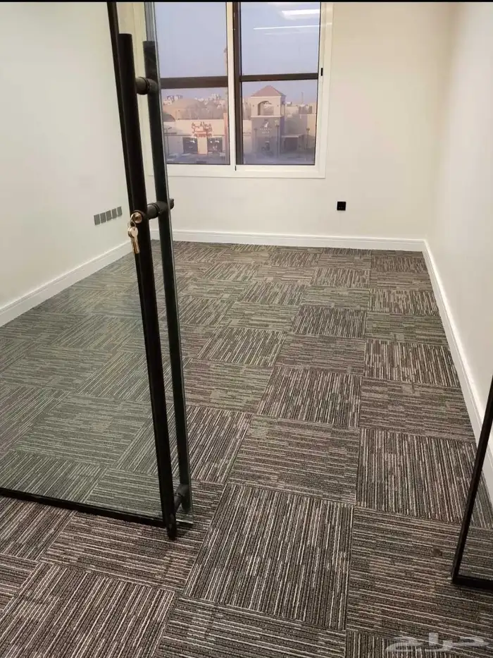 ديكورات  شيبورد خشب جبس فرش مكاتب بلاطات 7