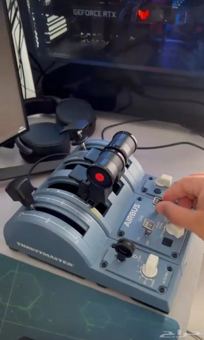 جهاز محاكي طيران ايرباص من Thrustmaster 0