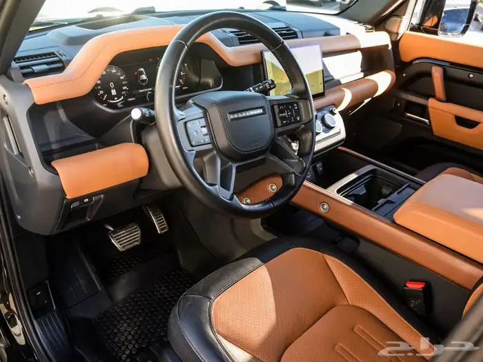 LAND ROVER DEFENDER X ديفيندر V6 BLACK 6