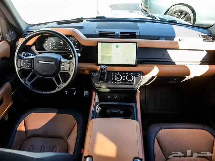 LAND ROVER DEFENDER X ديفيندر V6 BLACK 5