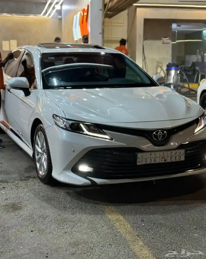 تويوتا كامري 2019 GLE مستعملة للبيع 18