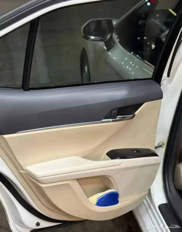 تويوتا كامري 2019 GLE مستعملة للبيع 4