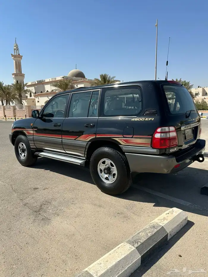 لاندكروزر 4