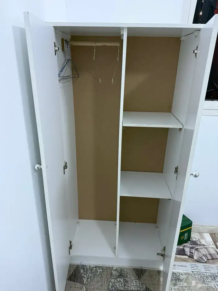 سرير و دولاب 0
