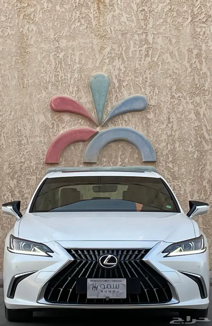 لكزس ES300h موديل 2022 0