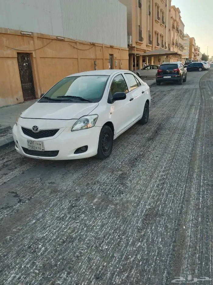 تويوتا يارس 2009 جير عادي 3
