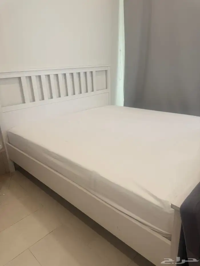 سرير خشب أصلي من إيكيا 0