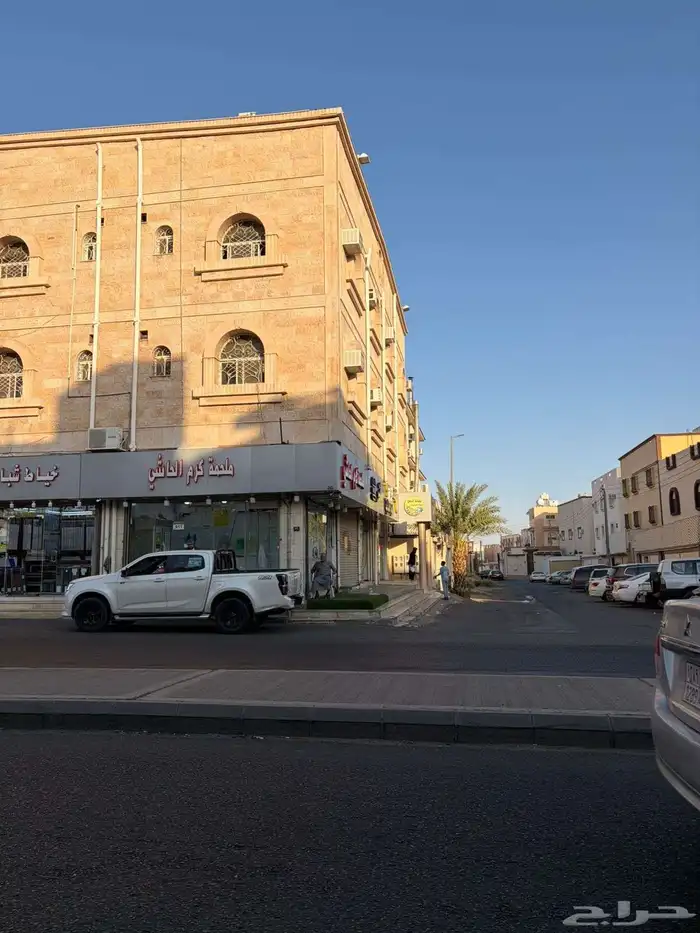 عمارة تجاريه للاستثمار 12 شقة و 9 محلات 2