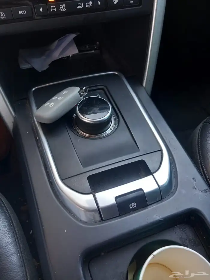 للبيع لاندروفر اسود سبورت دسكفري ديزل موديل 2018 5