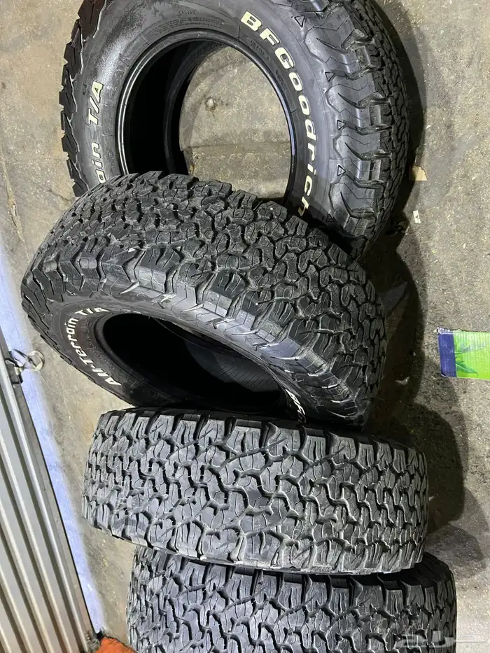 كفرات بي اف قودرتش نص حجري مقاس 285 70 17 19