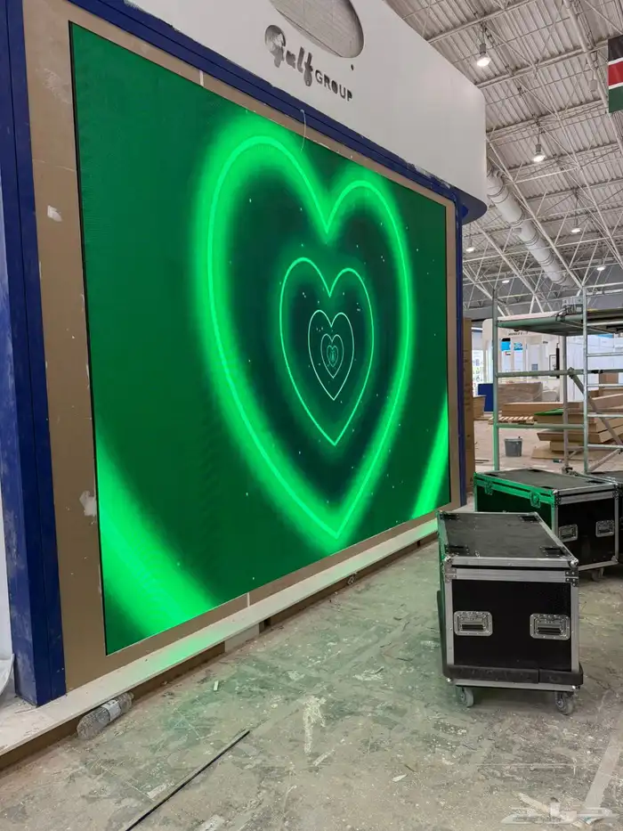 تنظيم المعارض والفعاليات   شاشات   إضاءات   مسارح 16