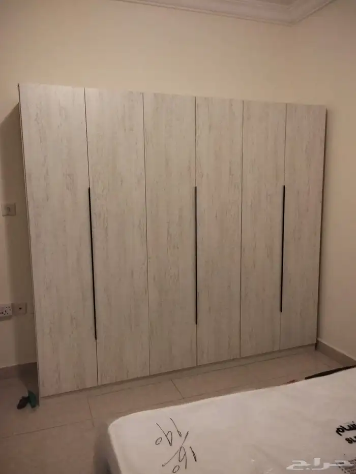 غرفة نوم كاملة  أثاث منزلي  سرير ودولاب وبطانيات 4