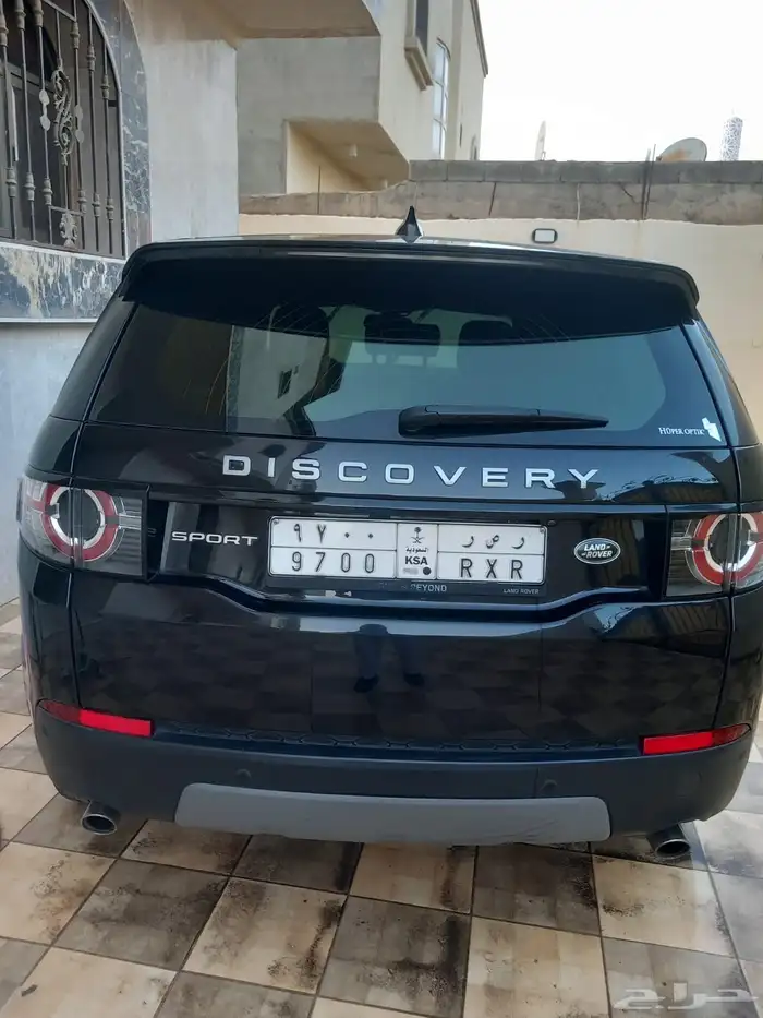 للبيع لاندروفر اسود سبورت دسكفري ديزل موديل 2018 1