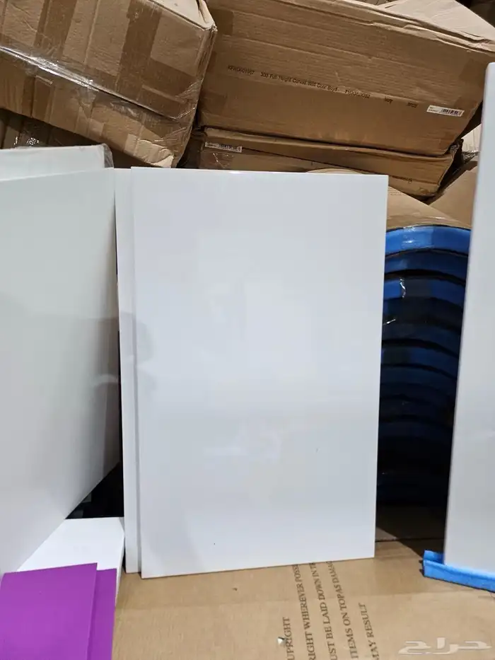 مطابخ مستوردة من بريطانيا صناعة امريكية موجود 3 متر واجهات 9