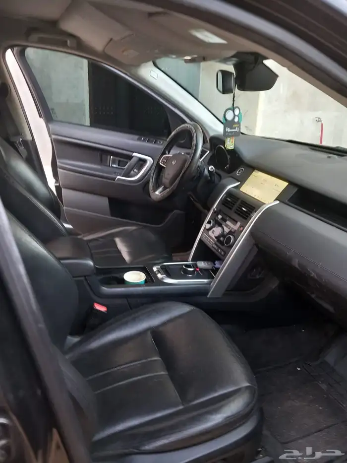 للبيع لاندروفر اسود سبورت دسكفري ديزل موديل 2018 18