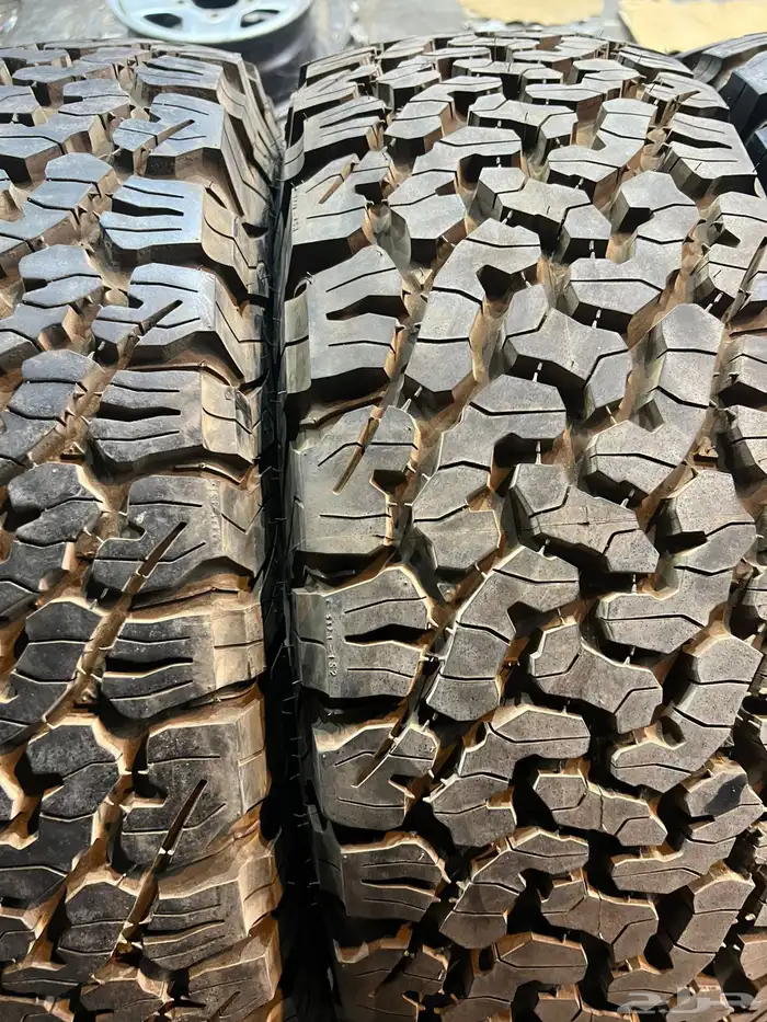 كفرات نص حجري بي اف جودرتش مقاس 265 70 16 30