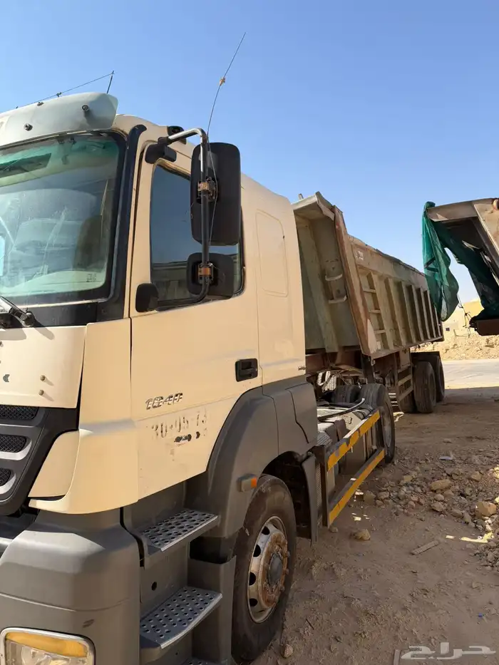 للبيع تريله قلاب اكسر 2007 0