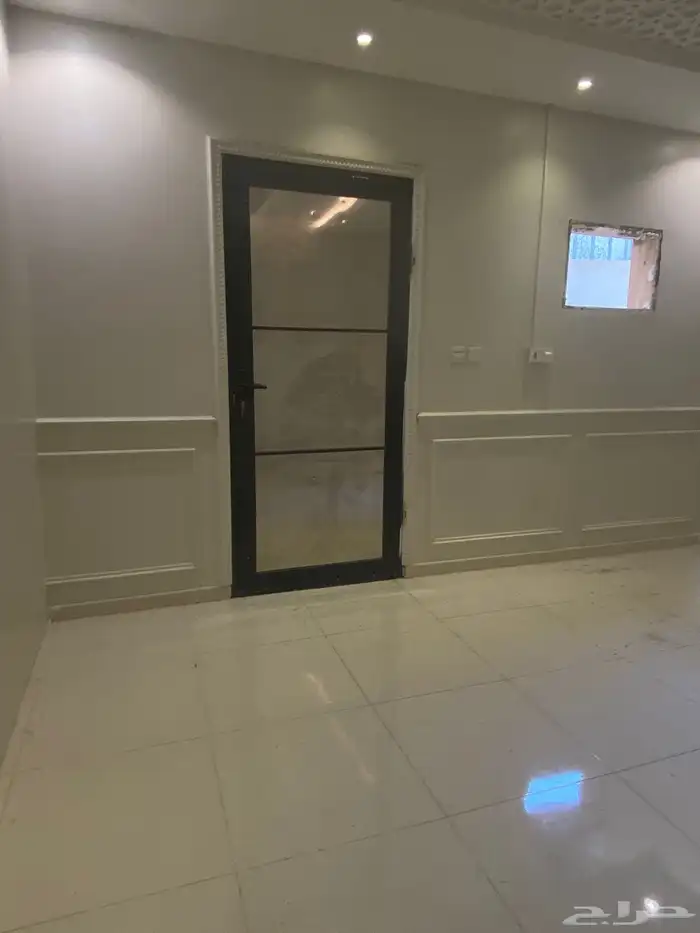 للايجار دور فله 3 غرف وصاله ومطبخ راكب ومجلس 3