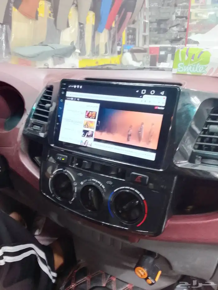 شاشات هيلوكس 2013مميزات الشاشه تدعم Apple CarPlay و Android 0