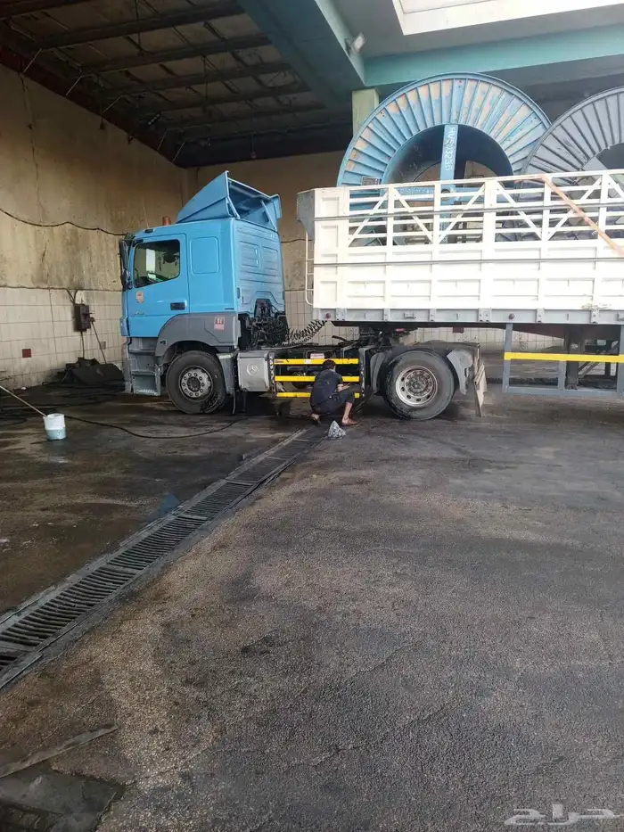 السلام عليكم ورحمة الله وبركاتة يوجد لدينا تريلا جوانب عالي 2