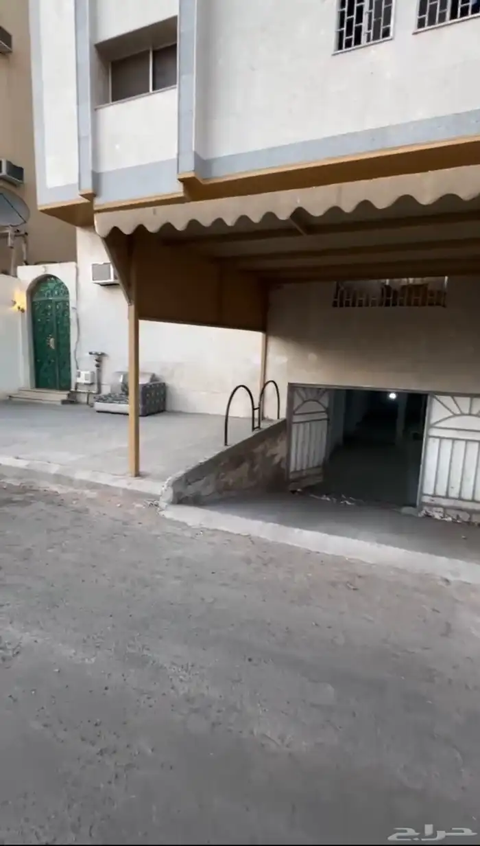 مستودع للايجار بحي العريض 0