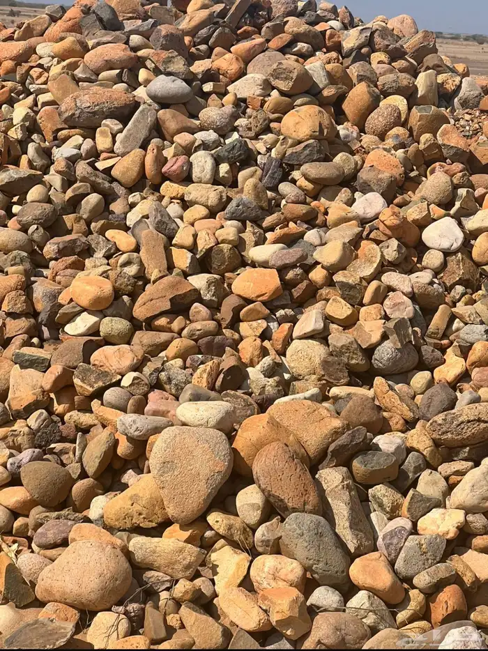 حجر ملون طبيعي بجودة عالية 3