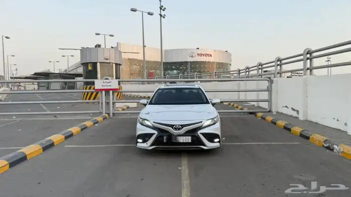 كامري SE سبورت 6 سلندر موديل 2021 1