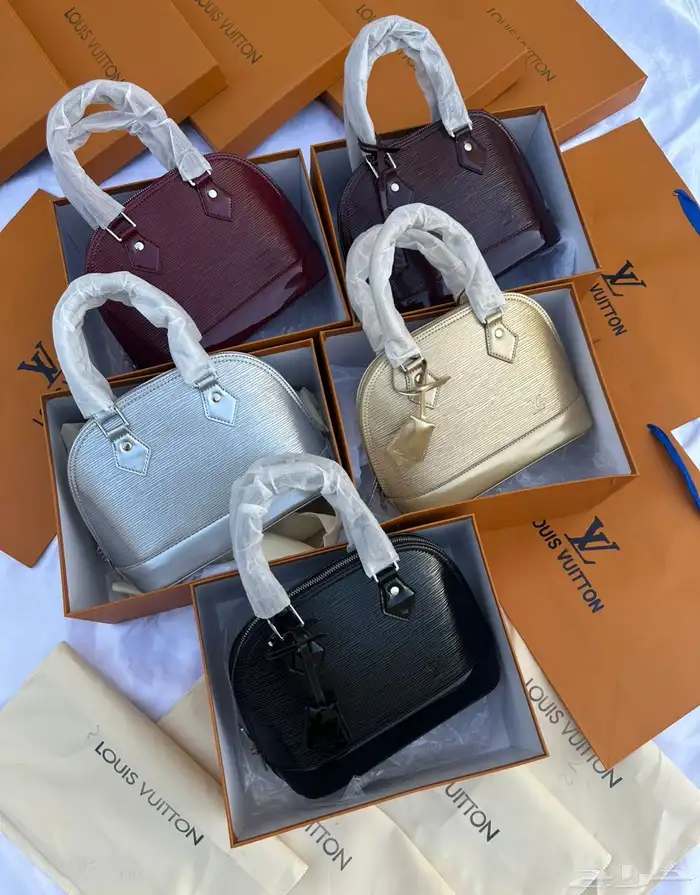شنط ماركات مختلفة 2