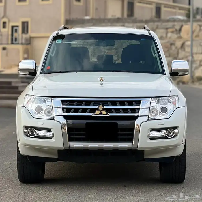 ميتسوبيشي 2022 باجيرو ربع فل كامل 2
