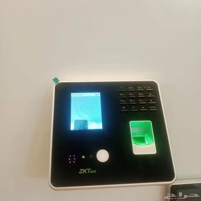 كاميرات مراقبة 8