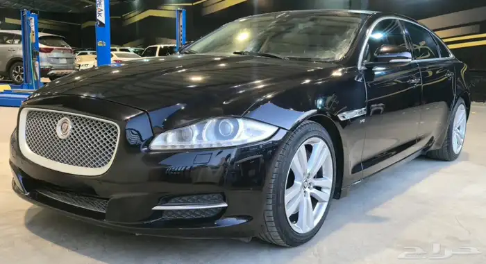 جاكور 2013 XJ 2