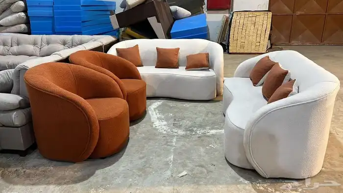 يوجد لدينا كنب جديد جاهز بسعر المصنع 7 اشخاص وحرف L 9