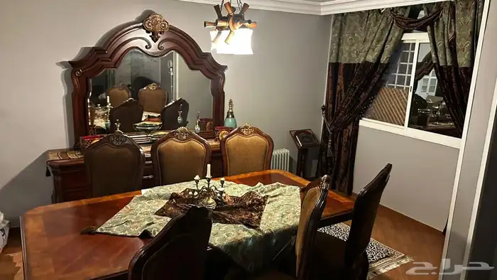 طاولة طعام 0