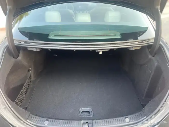 مرسيدس e200 موديل 2021 9