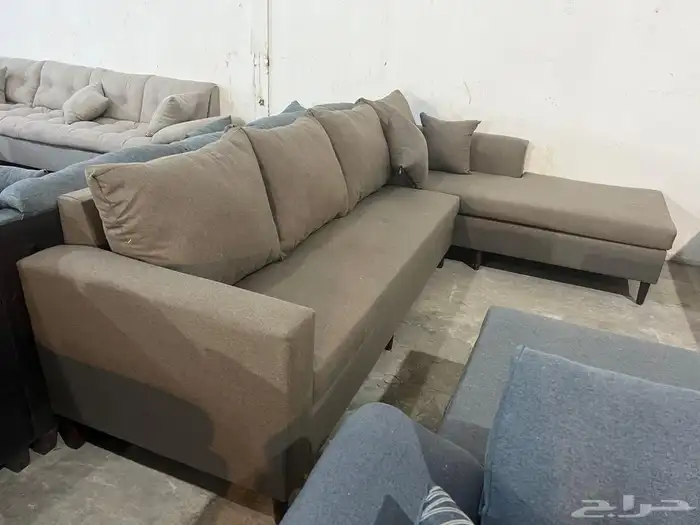 يوجد لدينا كنب جديد جاهز بسعر المصنع 7 اشخاص وحرف L 0